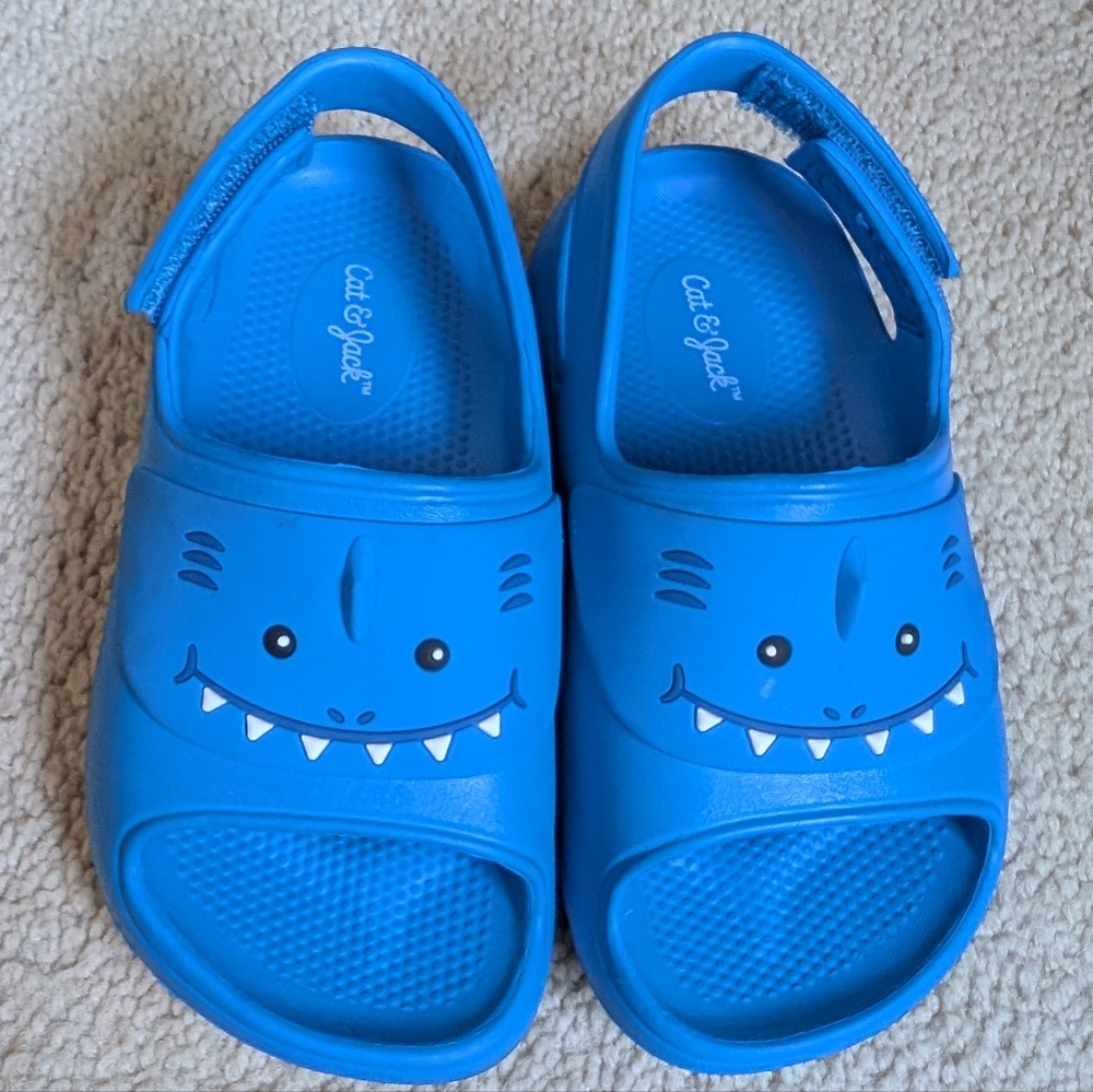 Cat & Jack Little Kids Blue Shark Sandals. Toddler Size 8